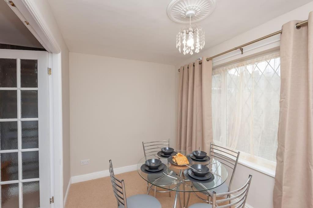Leed City Centre - Armley Wortley ليدز المظهر الخارجي الصورة