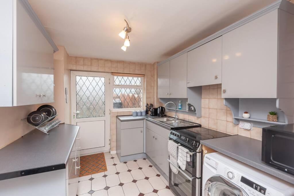 Leed City Centre - Armley Wortley ليدز المظهر الخارجي الصورة